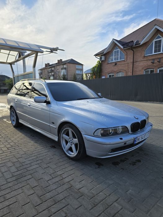 BMW e39(FL) рест 2003 2.5 дизель Автомат