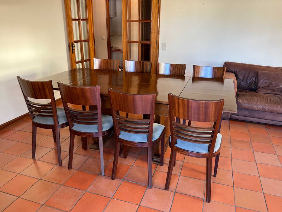 Mesa de jantar estilo Art Deco