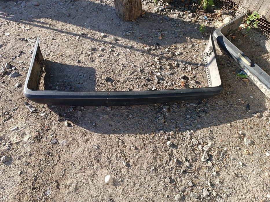 Продам бампери перід/зад ауді 80 б2