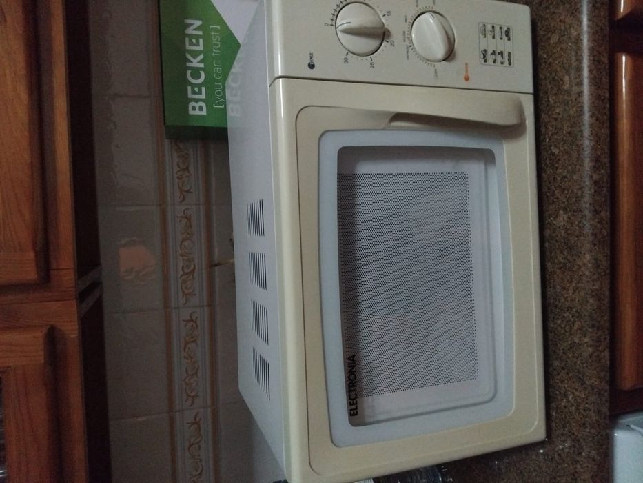 Microondas Electronia