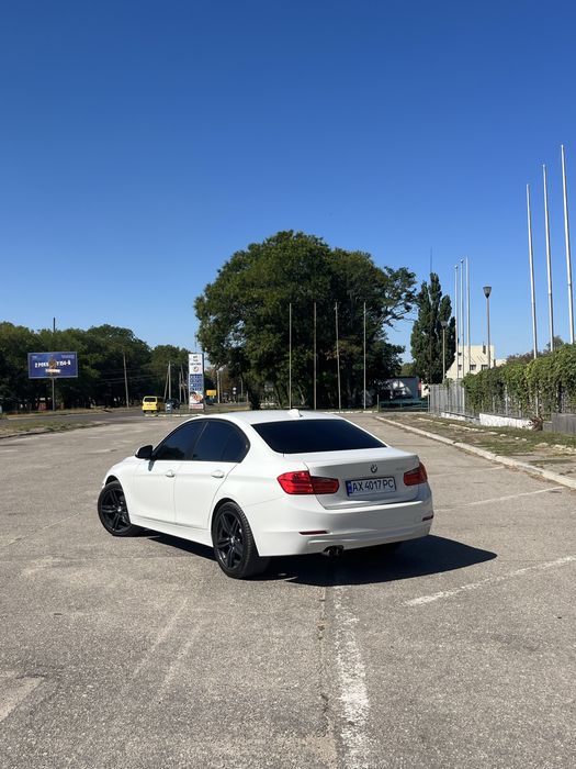 BMW 3 Series 2013 VIN WBA3A5C58EP600288 фото оголошення 5 з 17