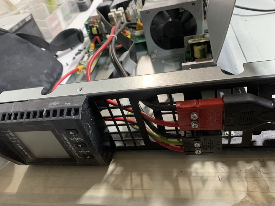UPS Online rack/tower de 3 kVA