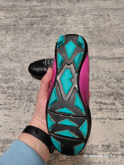 Дитячі футбольні бутси