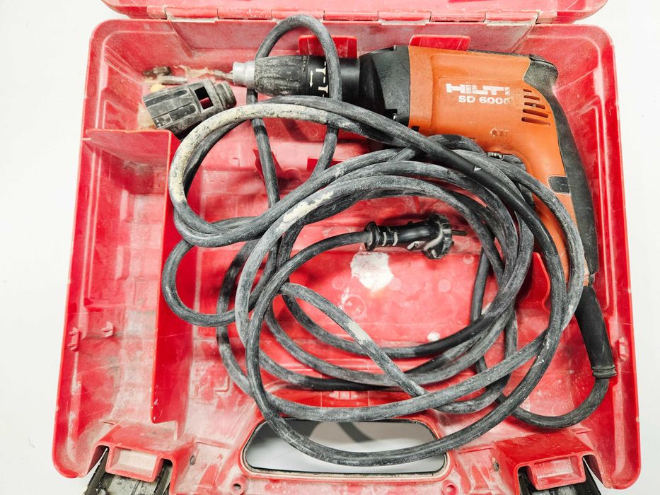 Wkrętarka do płyt G-K HILTI SD 6000 – 710 W – walizka