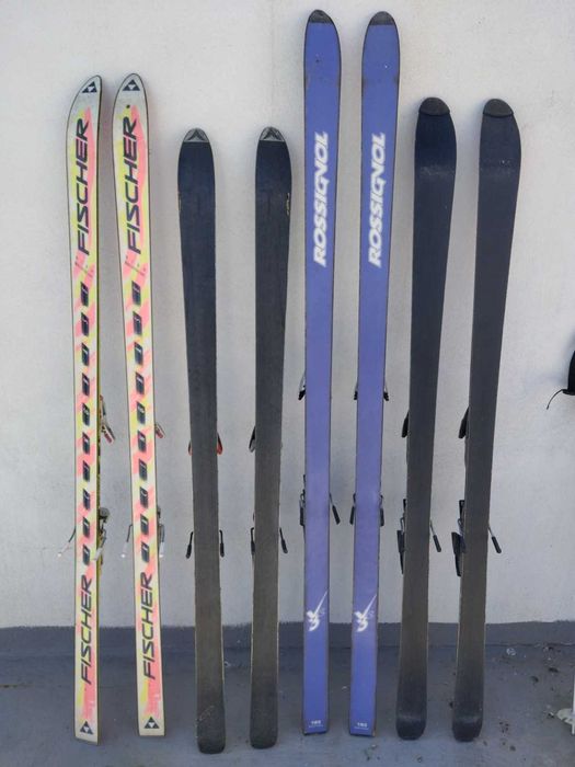 Lote Completo de Esqui – 4 Pares de Esquis + 2 Pares de Botas + 4 Pares de Bastões