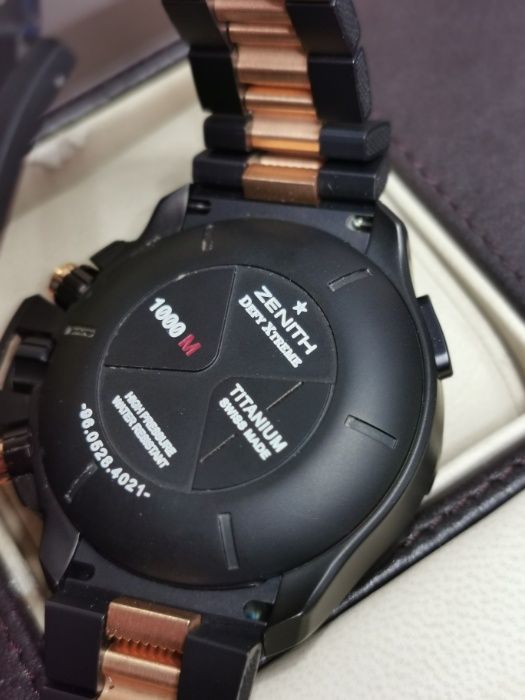 Zenith Xtreme cronometro el primero 1000m. titanio oro
