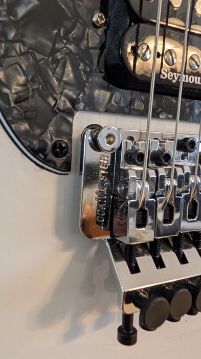 Gitara Jackson Adrian Smith SDX w bardzo bogatej konfiguracji