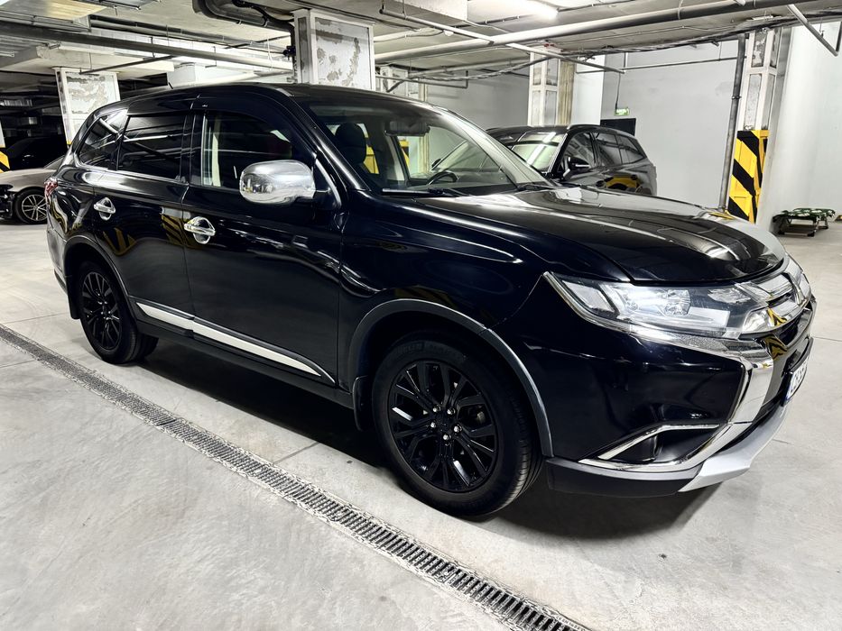 Mitsubishi Outlander 3