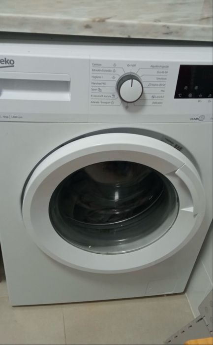 Máquina de Lavar Roupa BEKO