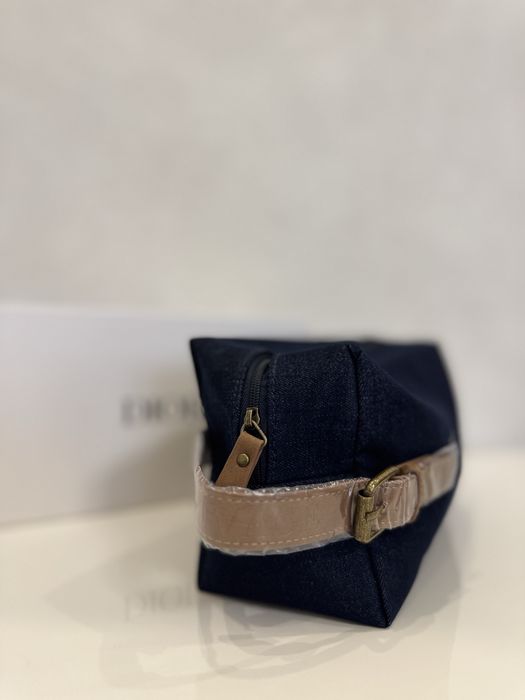 Косметичка. Від люксового бренду