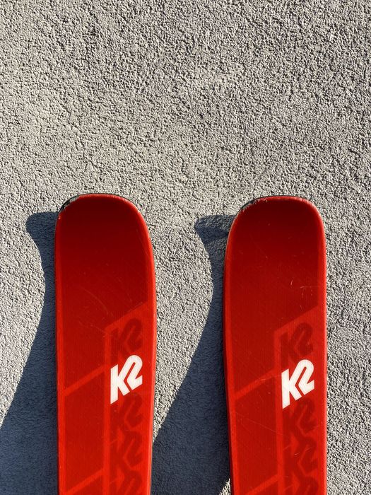 Narty All mountain K2 Mindbender 90C 170 cm z wiązaniami Head Attack