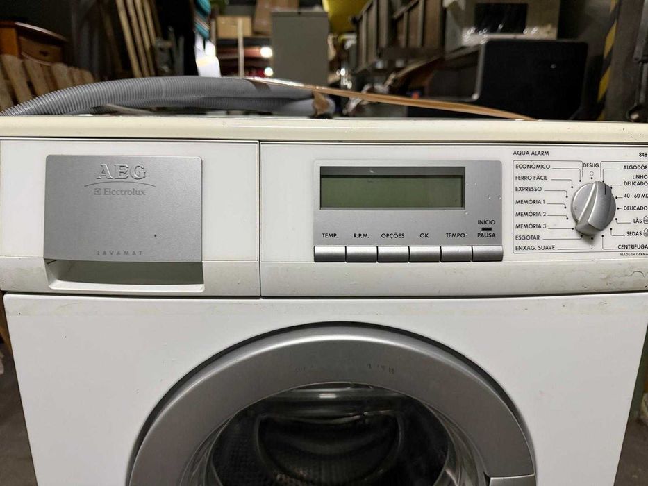 Maquina de lavar roupa 7kg AEG