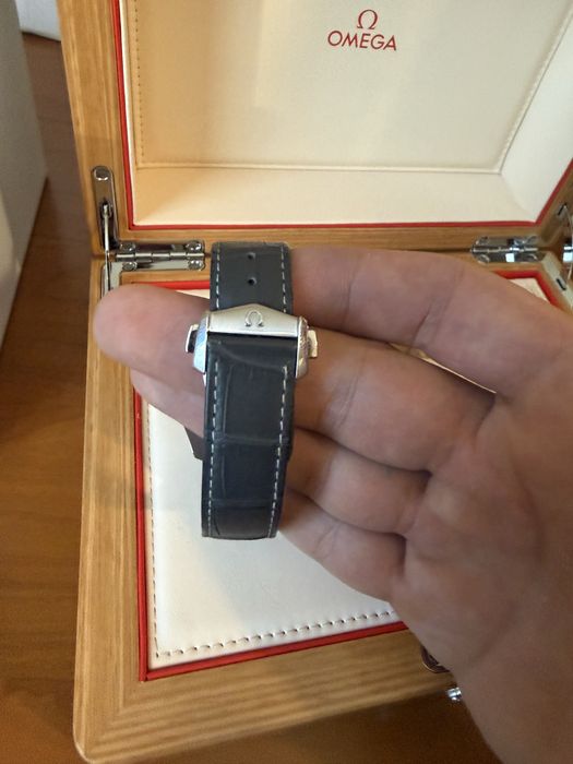 Годинник Omega Speedmaster Professional Moonwatch Moonphase Co-Axial Chronograph 44