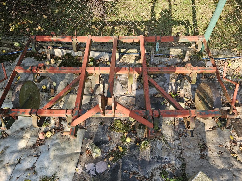 Kultywator 13 zębowy