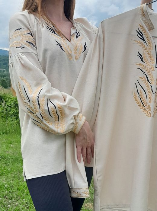 Вишиванки парні, сімейний комплект, вишиті сорочки для пари