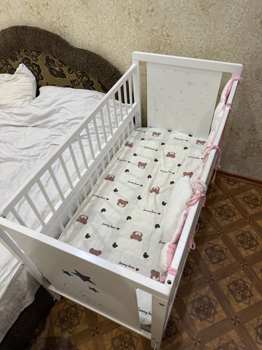 Кроватка дитяча, дитяче ліжечко