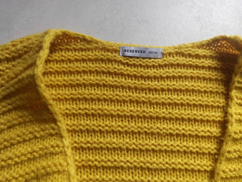 sweter żółty reserved rozm. 152