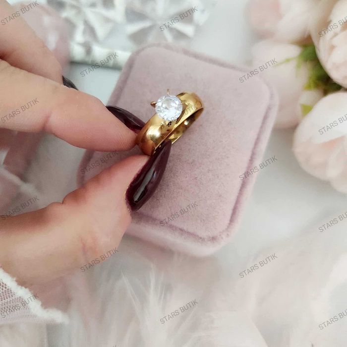 Pierścionek w stylu zaręczynowym cyrkonia r. 8 stal 316L cudo