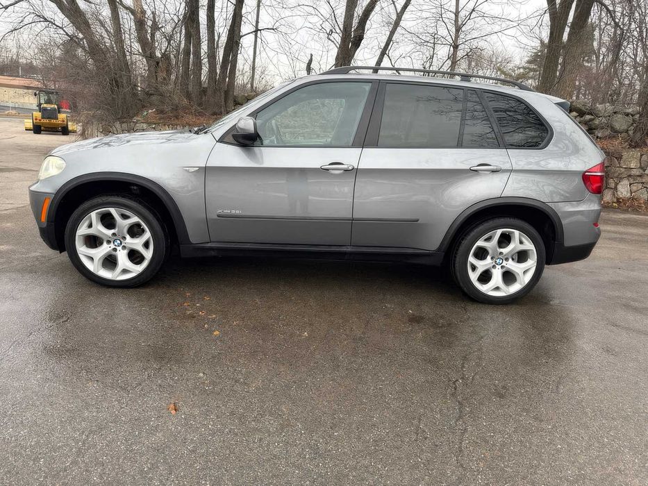 BMW X5 xDrive35i      2013