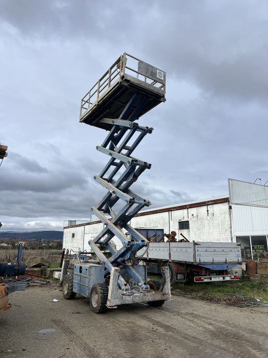 Plataforma 18 metros