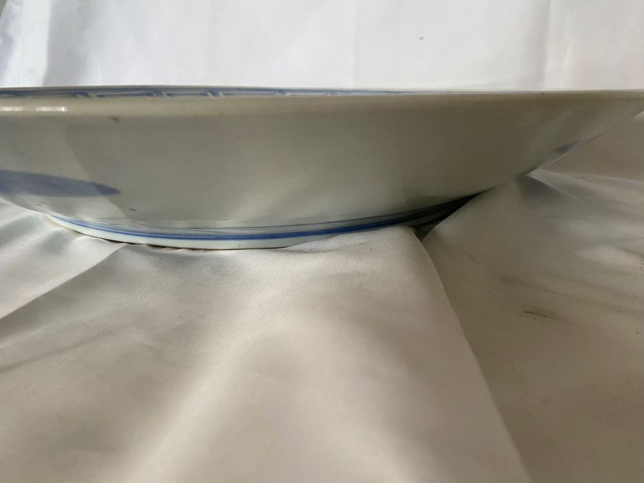 Grande prato em porcelana japonesa