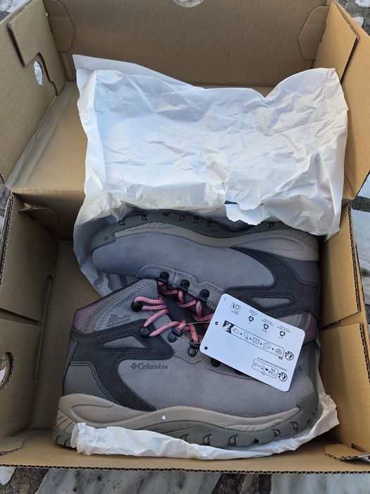 COLUMBIA Peakfreak Ii Mid Outdry Hiking Shoe mulher