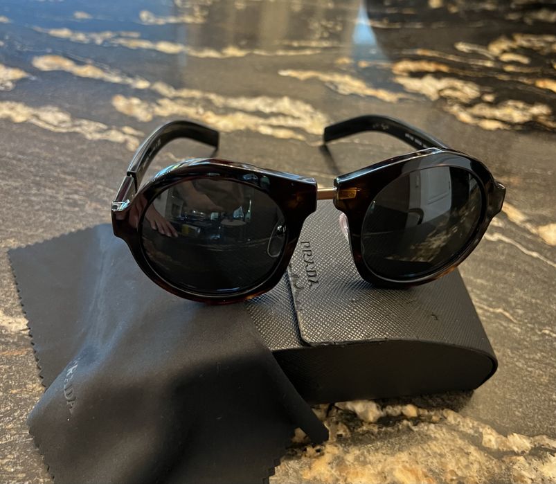PRADA piękne okulary przeciwsłoneczne