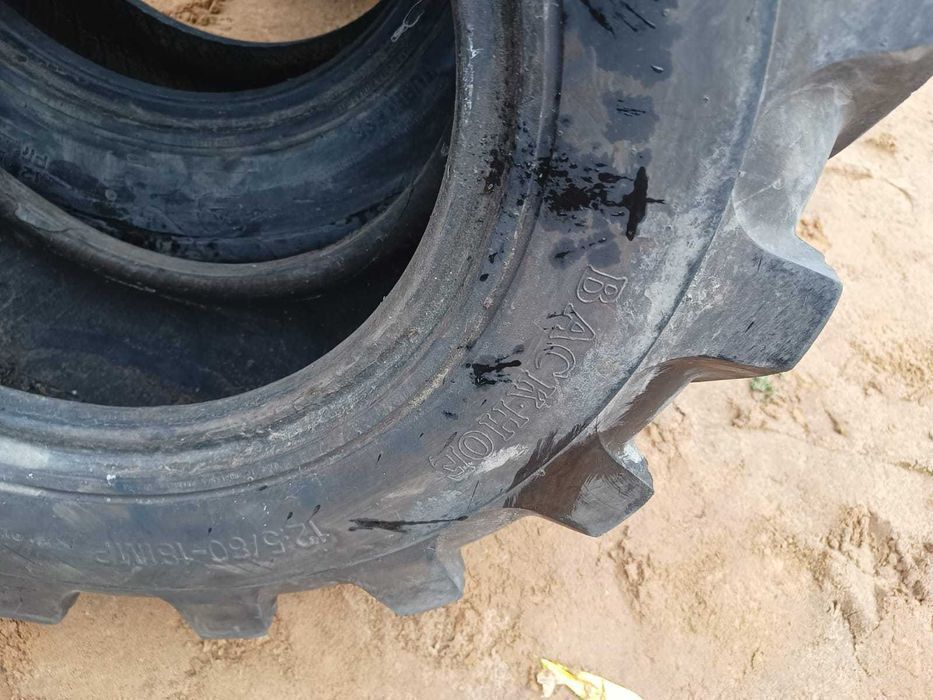 Opony przemysłowe i rolnicze 12.5/80-18 Solideal Backhoe Case Cat Jcb