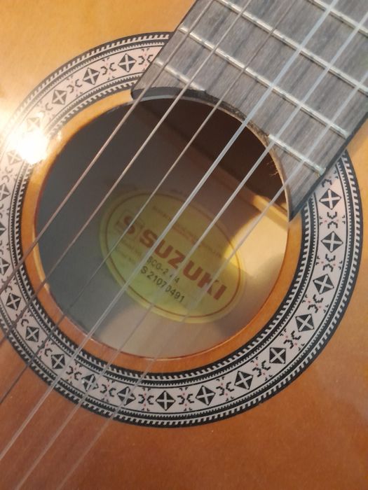 Gitara Suzuki 4/4