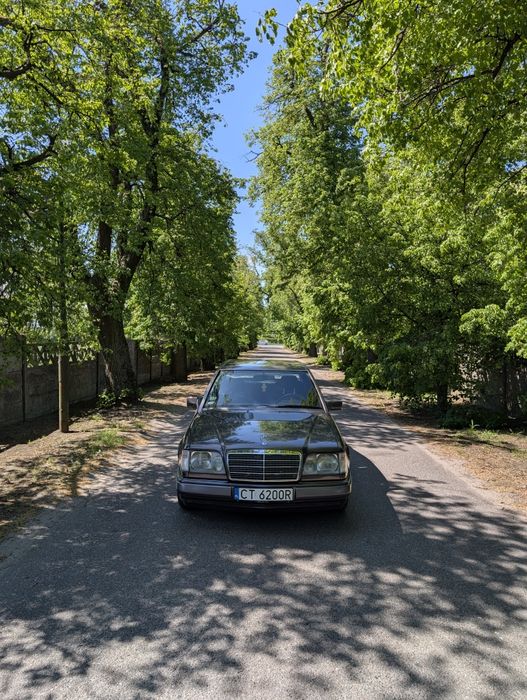 Mercedes Benz E200D