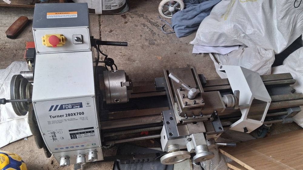 Продам токарные станки Turner 280x700 ,новый и  Proma SM 300E б/у