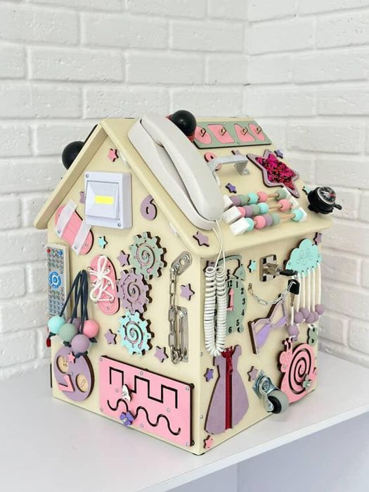 Бізібудиночок Бізікуб Бізіборд