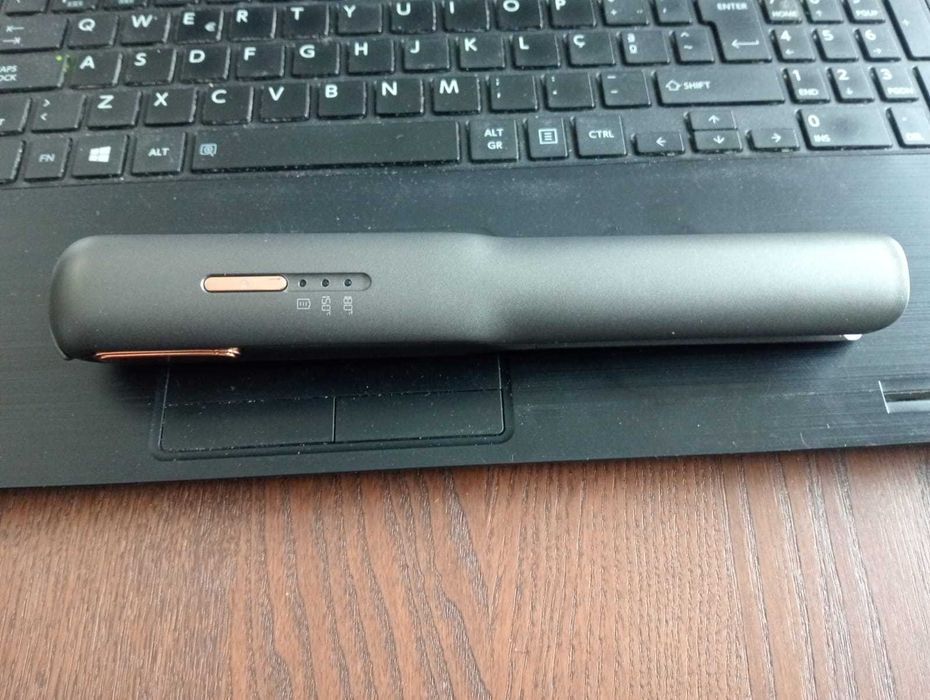 Prancha de Cabelo Sem Fios (Cordless) 2 em 1 - Modelo 082 - NOVA