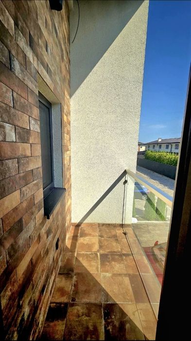 Таунхауз.Перша здача.Новий район.