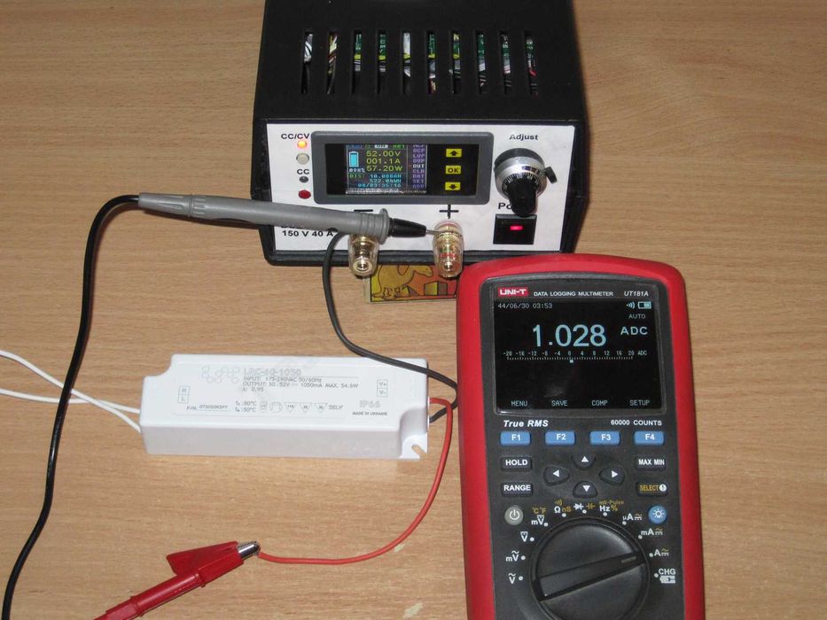 Блоки питания 12/24 вольта 60 ватт с защитой IP66 LRC-60