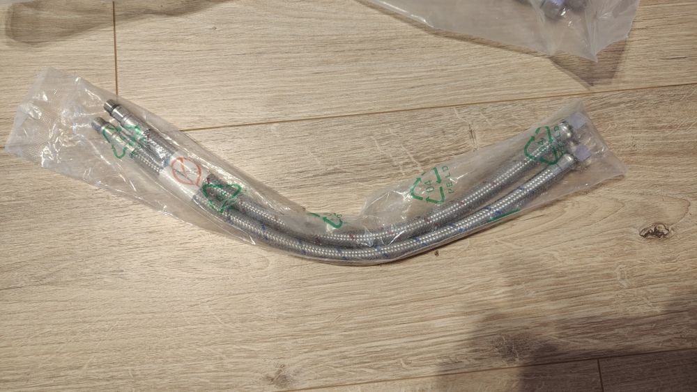 Wężyki do kranu 3/8 i 1/2