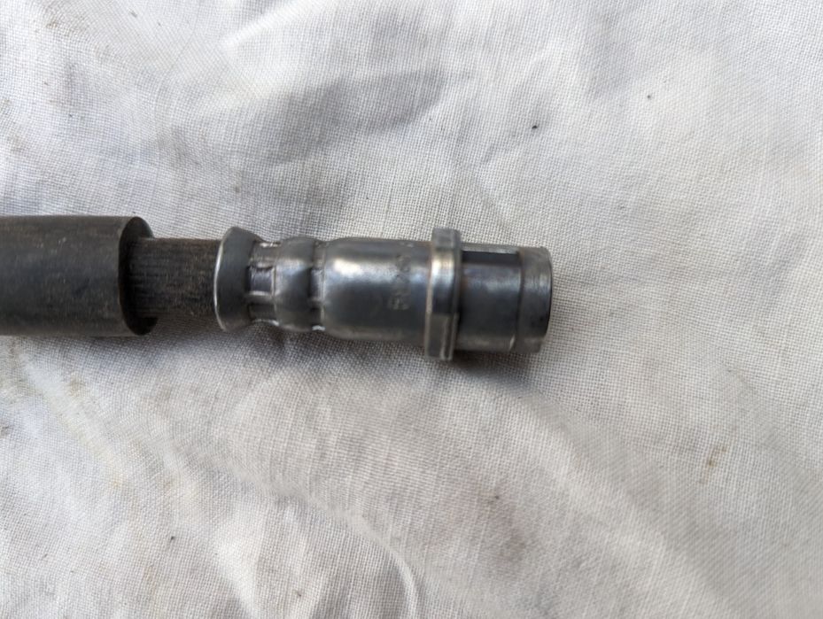 Шланг гальмівний VAG 7H0 611 701 C