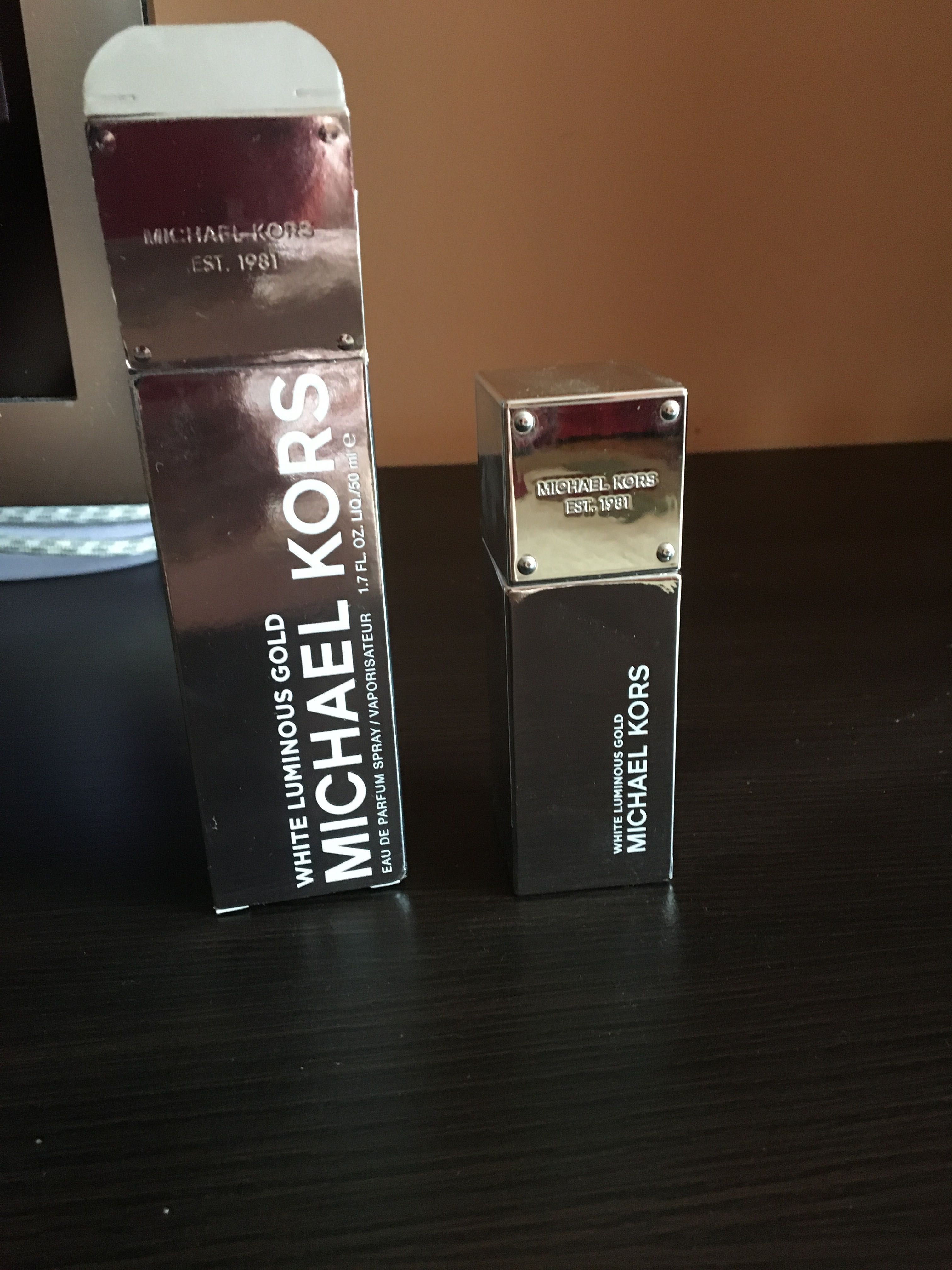 Michael Kors Michael Kors white luminous gold 50 ml 1 400