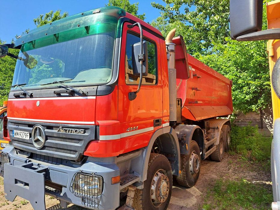 Usługi Koparka ładowarka, transport materiałów sypkich, szamba betonow