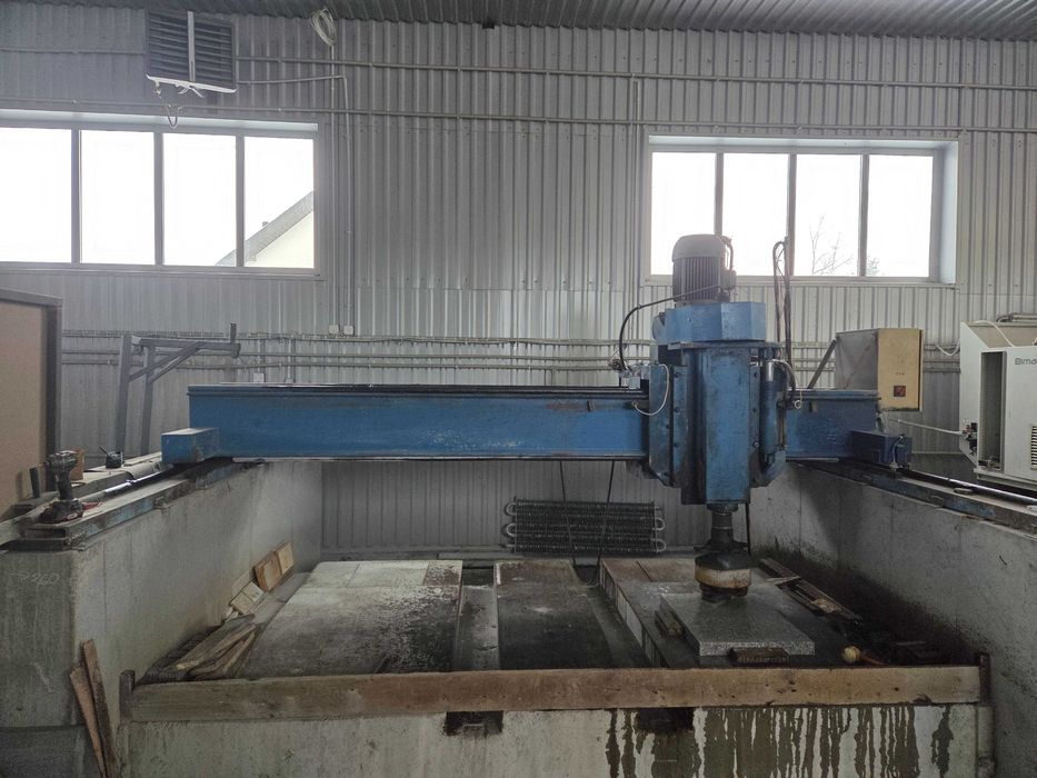 Automat polerski do kamienia