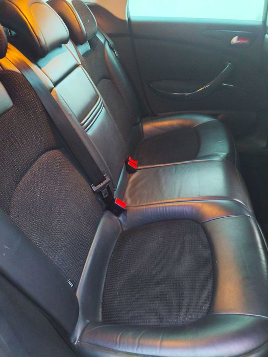 C5 2.0 Exclusive poucos kms e um dono