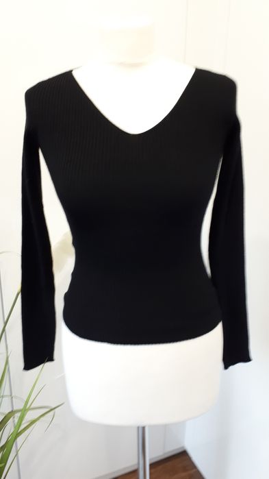 Sweter damski prążkowany z dekoltem V czarny XXS/XS/S