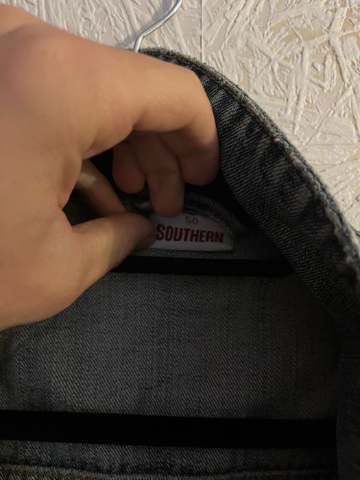 Джинсова куртка.