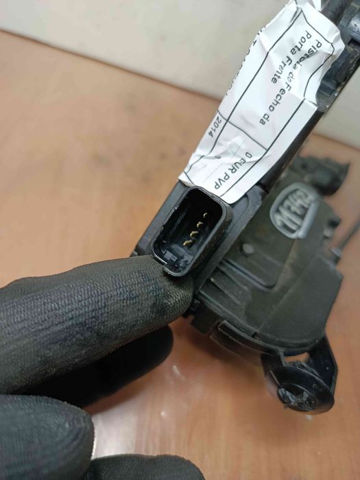 Fechadura / fecho porta frente esquerdo RENAULT Captur (J5_)