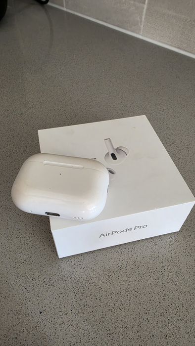 Apple AirPods Pro 2 USB-C | Excelente Estado + Fatura