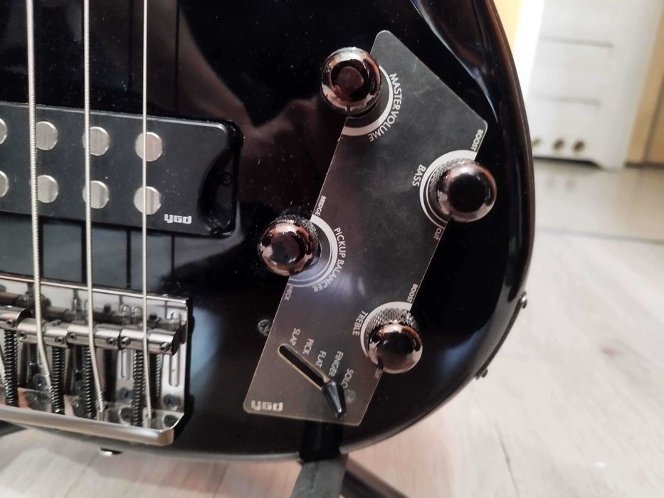 Gitara Basowa Yamaha TRBX304 (Czarny Połysk) – Stan BDB, Performance EQ!