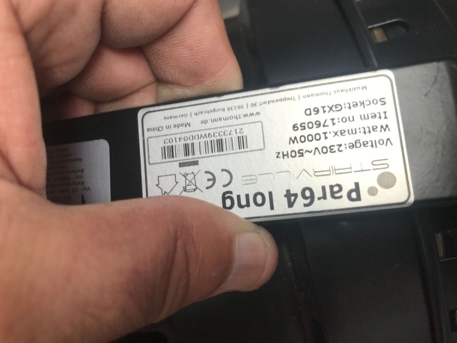 Iluminação Projectores Convencionais Par64 Black long