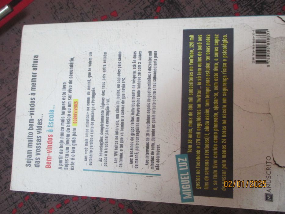 Livro - Curso intensivo para sobreviventes à escola