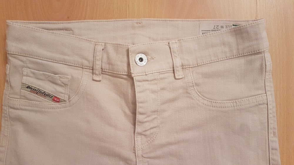 Calça Diesel rapaz tamanho 27