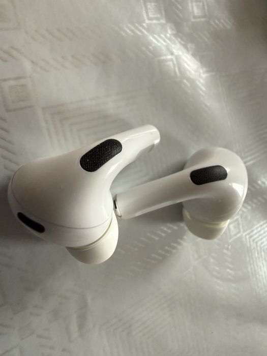 Air Podsy pro 2 skorzane etui.